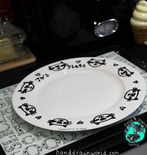 Hand Drawn Porcelain Dinner Plate with cat design. Great gift ideas